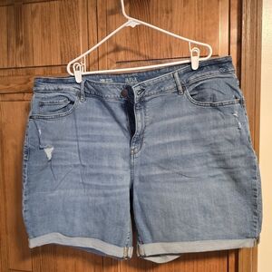 a.n.a Women's Blue Denim Shorts